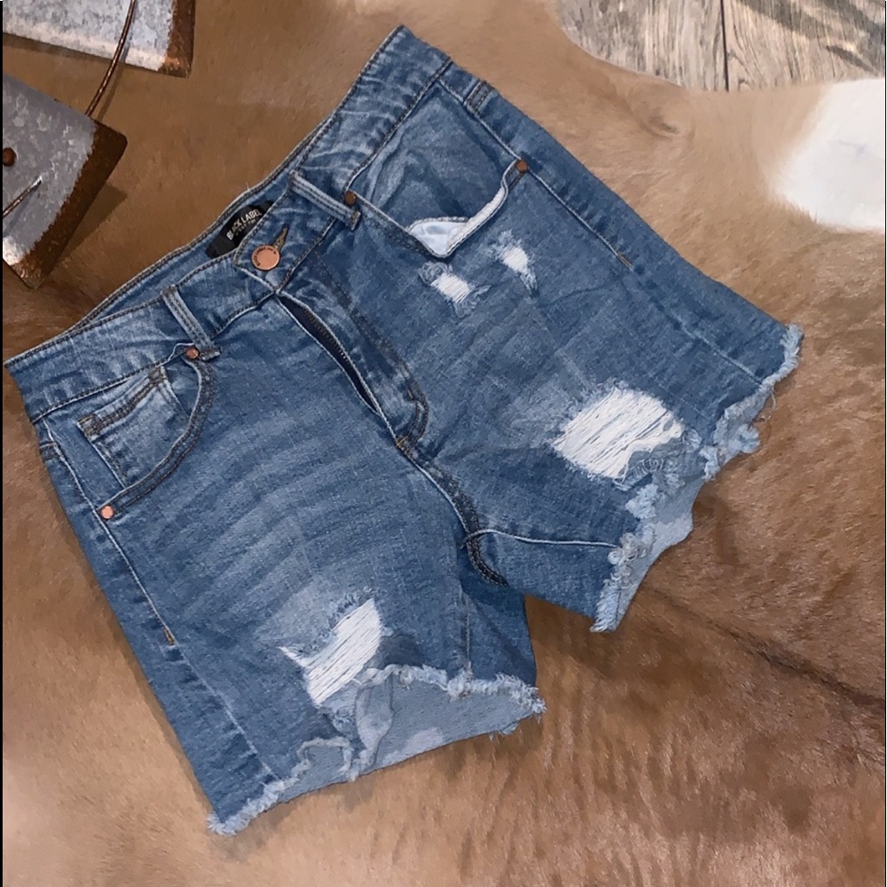 Shorts - Picture 1 of 1